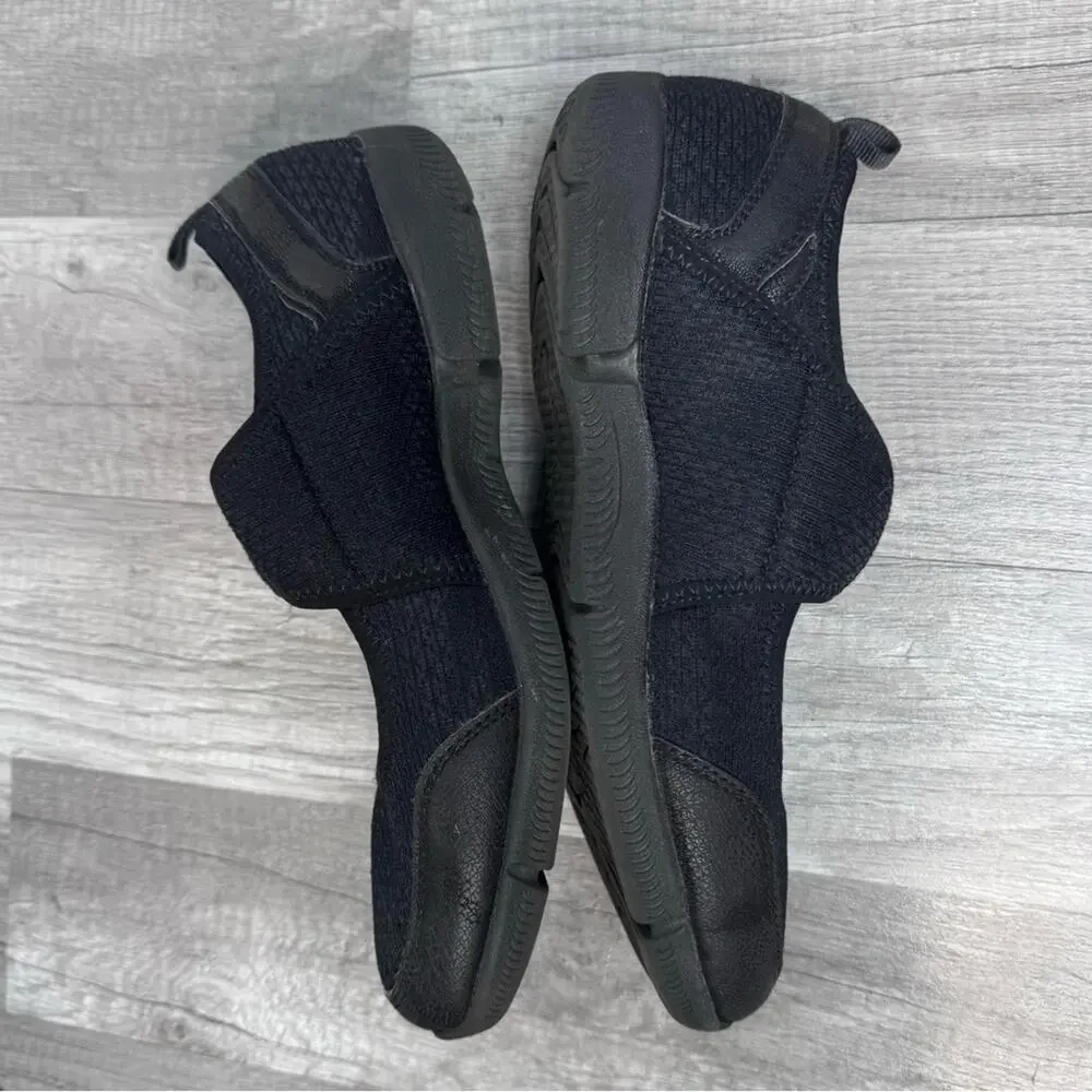 SKECHERS Be-Lux Black Air-Cooled Memory Foam Easy-Fasten Mary Jane Shoes 8 1/2